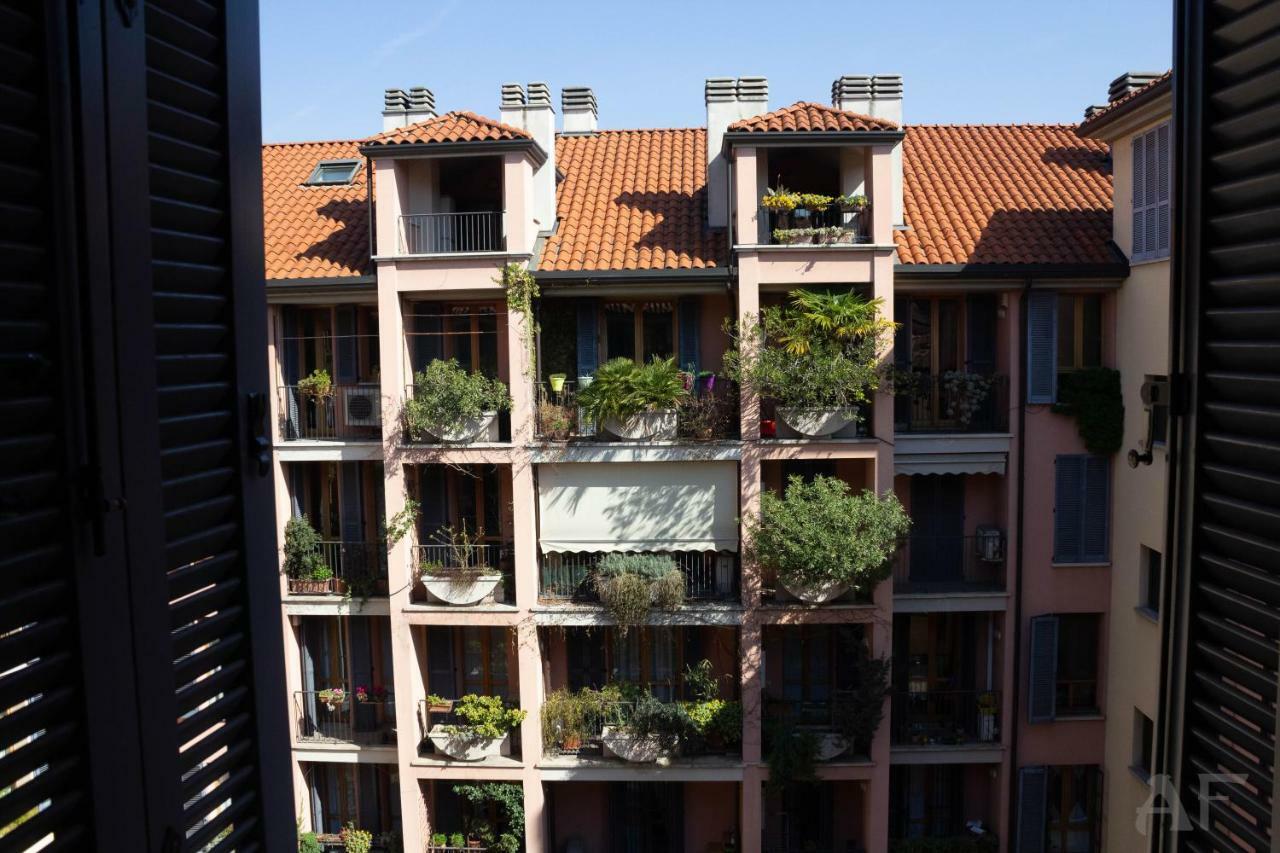 Corso San Gottardo - Darsena Flat Lägenhet Milano Exteriör bild